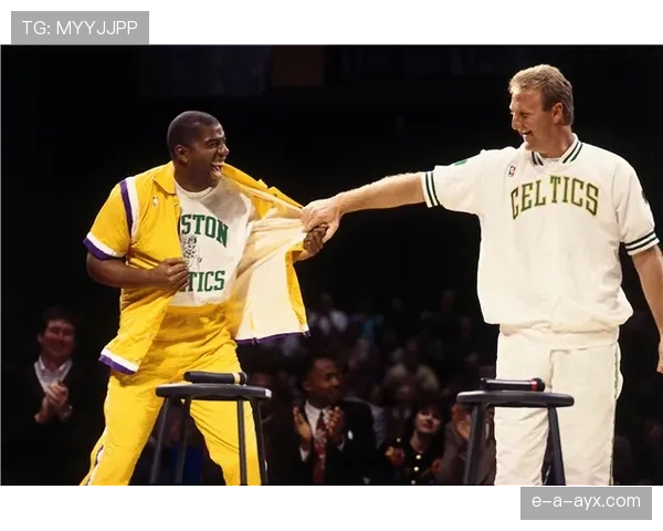 拉里·伯德单打得分爆发拉开与魔术师约翰逊的历史差距